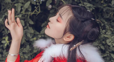 Thuê máy xúc bánh xích tại Bình Chánh, TPHCM