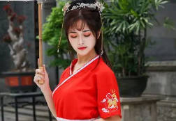 Tháo dỡ biệt thự tại Quận 4, TPHCM