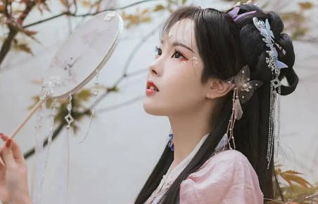 Thuê máy đào tại Quận 7, TPHCM